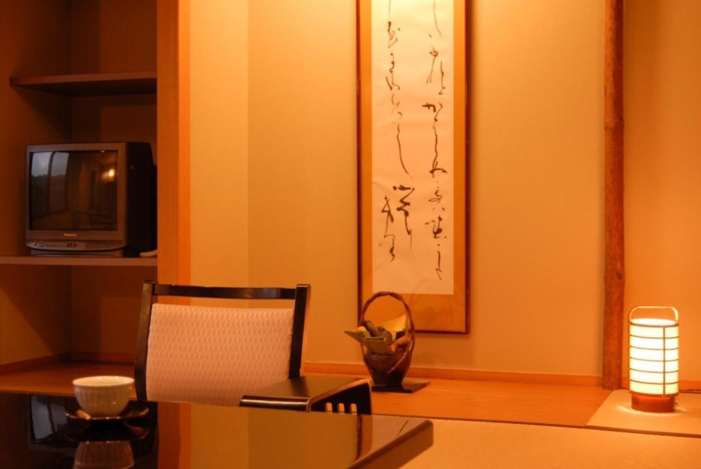 Marukyu Ryokan Izu  Pokój zdjęcie